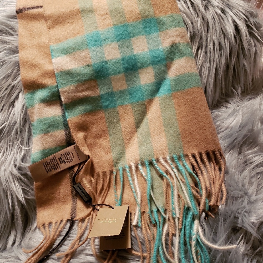 Burberry bright aqua scarf